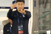 大连队功勋教练刚从老东家下课，就执教德甲汉堡队，同时兑现诺言从国足挖走林良铭