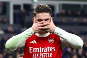 1-0！队长让点 12.9亿豪门3连胜重返榜首 英超领头羊4小时两度易主